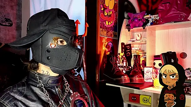 Snapshot of AcidMilo chatting on 10.12.25 AcidMilo online show from 10.12.25