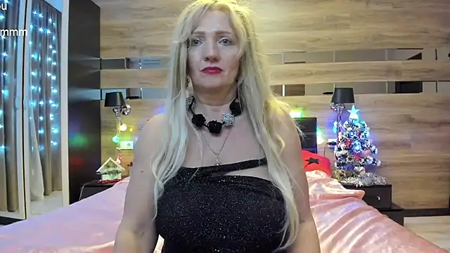 TrueFoxyyy online show from 01.05.25