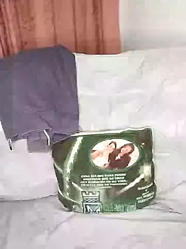 zhayra rose online show from 02.21.25