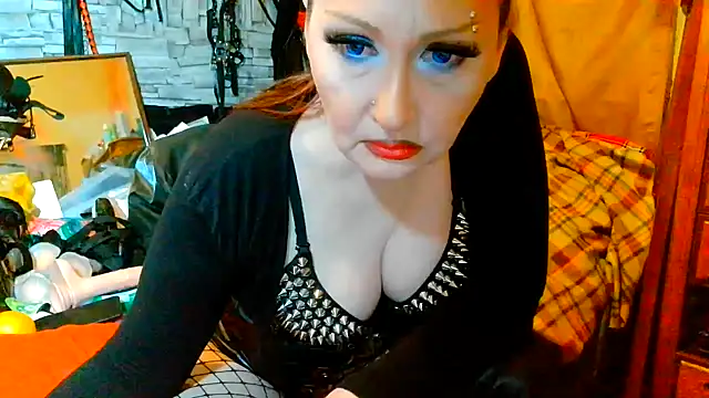 dominatrixredsonyja online show from 05.15.26