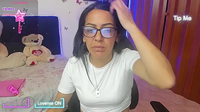 alma blue online show from 11.15.25