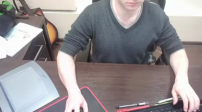 Snapshot of alex89north chatting on 03.07.25 alex89north online show from 03.07.25