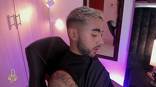 ItsMeEros online show from 09.29.25