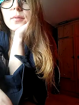 Snapshot of dolcehelena993 chatting on 01.19.25 dolcehelena993 online show from 01.19.25