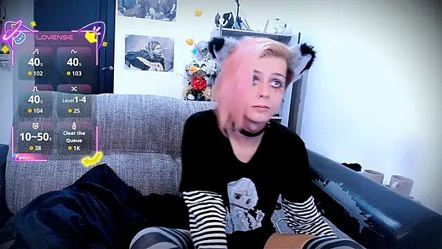 Littlepinkcat online show from 09.30.25