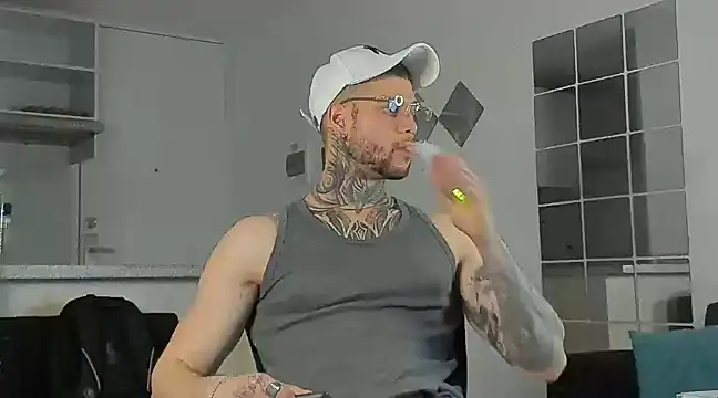  jamesleandros1 online show from 12.03.24