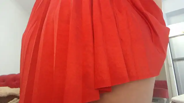 Snapshot of AnnaBellaLuckyXOXO chatting on 12.28.24 AnnaBellaLuckyXOXO online show from 12.28.24