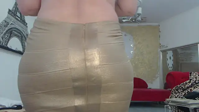 AnnaBellaLuckyXOXO online show from 10.10.25