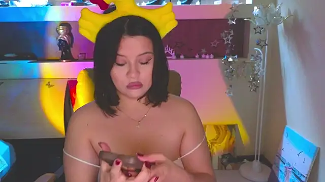 Snapshot of Malika_uAngel chatting on 10.25.25 Malika uAngel online show from 10.25.25