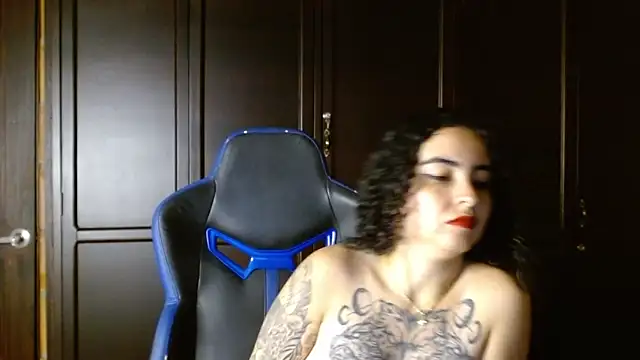 Snapshot of jaydensalvatore_ chatting on 10.31.25 jaydensalvatore online show from 10.31.25