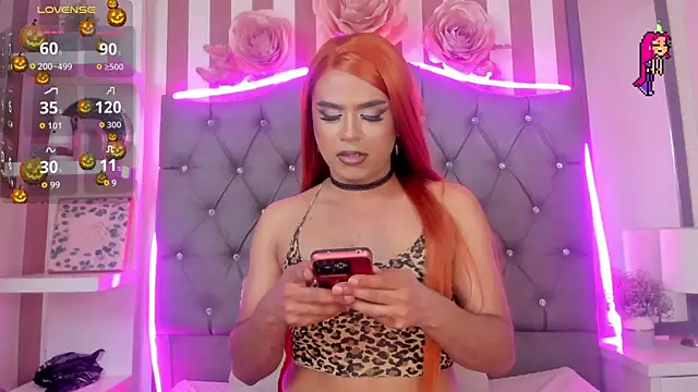 Snapshot of Star-Fire chatting on 10.24.25 Star-Fire online show from 10.24.25