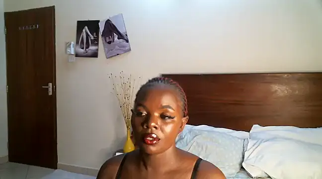 Snapshot of pay_tience chatting on 01.25.25 pay tience online show from 01.25.25