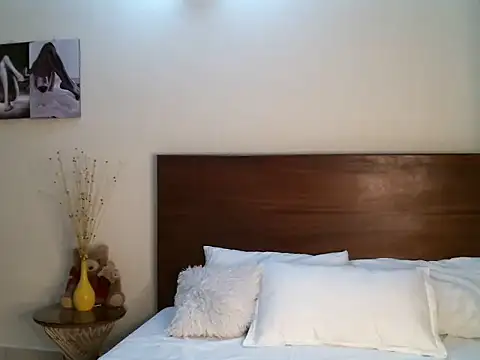 Snapshot of pay_tience chatting on 02.14.25 pay tience online show from 02.14.25