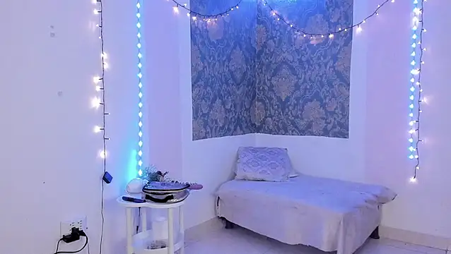 Eva Lee  online show from 04.11.26