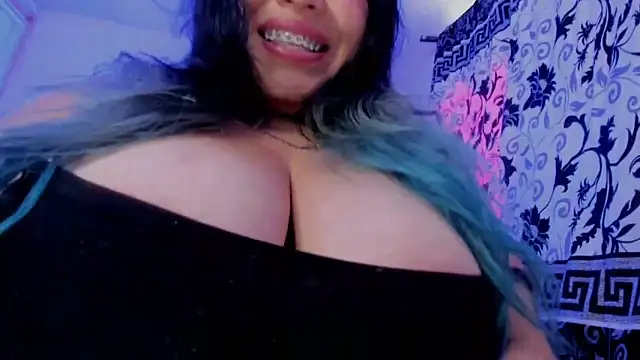 Snapshot of Fierymichef chatting on 11.05.25 Fierymichef online show from 11.05.25