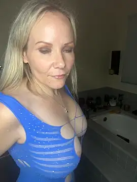 Snapshot of Sexual_Lovable_Doll chatting on 09.12.25 Sexual Lovable Doll online show from 09.12.25