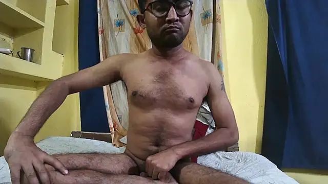 Snapshot of Cute_boy2000 chatting on 12.24.24 Cute boy2000 online show from 12.24.24