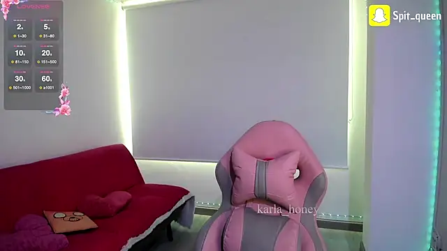 Snapshot of Spit_queen chatting on 09.17.25 Spit queen online show from 09.17.25