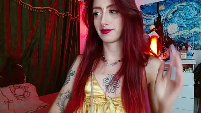 Snapshot of alisseallie chatting on 11.12.25 alisseallie online show from 11.12.25