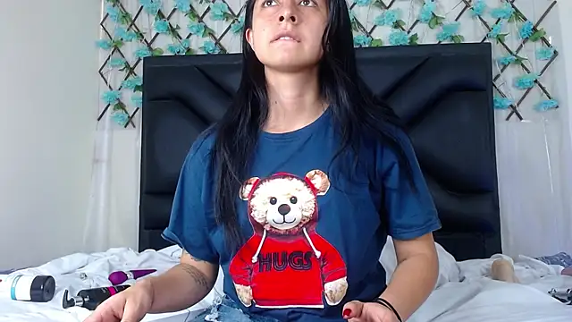 EmmaWilliamss online show from 11.19.25