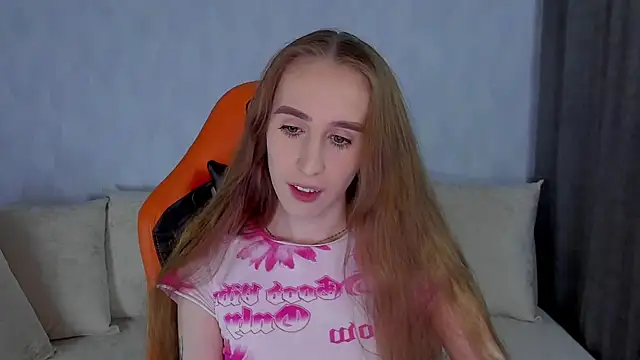 Snapshot of _mira_cle_ chatting on 11.03.25 mira cle online show from 11.03.25