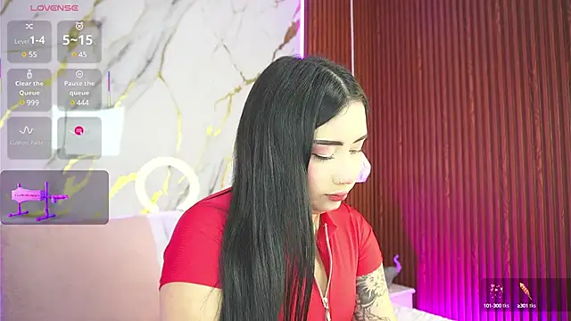 haylie  online show from 02.02.25