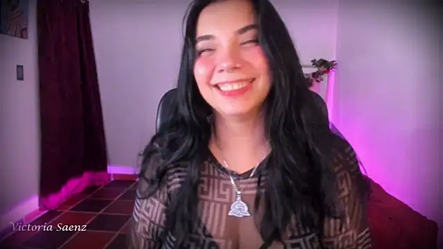 victoriaasaenz  online show from 04.01.26