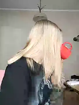 KrissSexi online show from 02.19.25