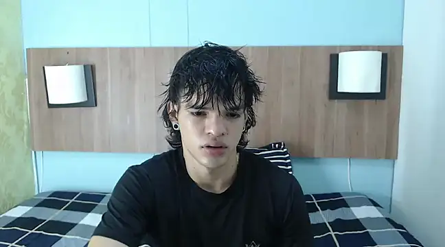 Snapshot of AlbertBernal69 chatting on 02.06.25 AlbertBernal69 online show from 02.06.25