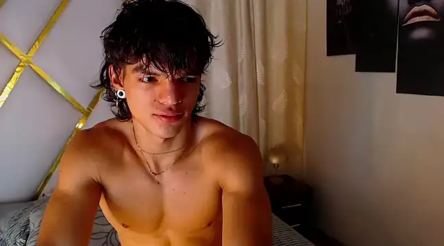 Snapshot of AlbertBernal69 chatting on 02.11.25 AlbertBernal69 online show from 02.11.25