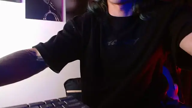 AlbertBernal69 online show from 11.28.25