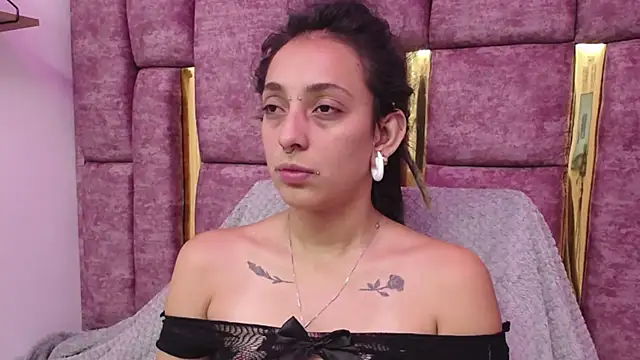 Snapshot of ORIANNA_BODMOD chatting on 02.22.25 ORIANNA BODMOD online show from 02.22.25