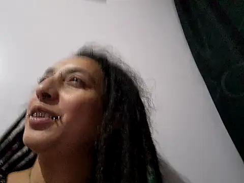 Snapshot of ORIANNA_BODMOD chatting on 11.05.25 ORIANNA BODMOD online show from 11.05.25