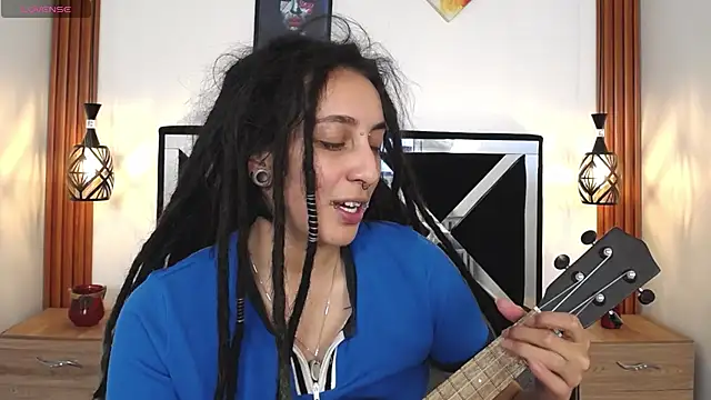 Snapshot of ORIANNA_BODMOD chatting on 12.22.25 ORIANNA BODMOD online show from 12.22.25