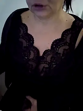 Snapshot of Fleursdes___iles-----29-- chatting on 12.21.24 Fleursdes iles-----29-- online show from 12.21.24