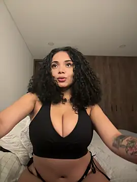 Mariecurl online show from 12.14.24