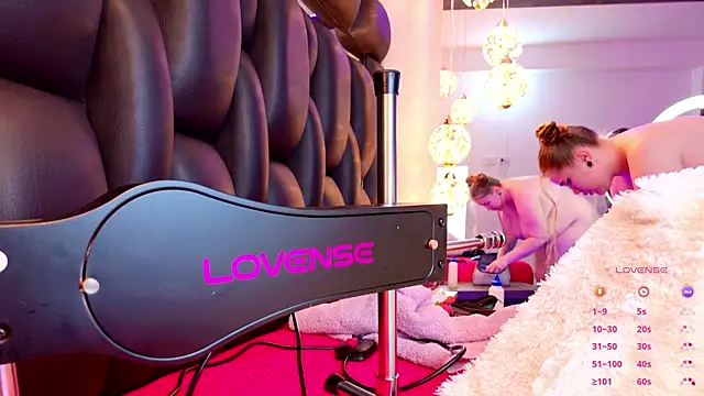 Snapshot of NathaxaLeans chatting on 01.18.25 NathaxaLeans online show from 01.18.25