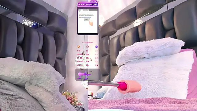 Snapshot of NathaxaLeans chatting on 02.21.25 NathaxaLeans online show from 02.21.25