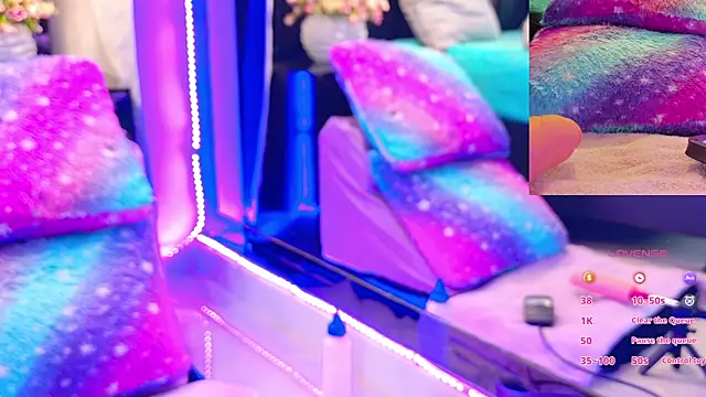 Snapshot of NathaxaLeans chatting on 03.03.25 NathaxaLeans online show from 03.03.25