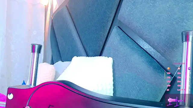 Snapshot of NathaxaLeans chatting on 02.14.26 NathaxaLeans online show from 02.14.26