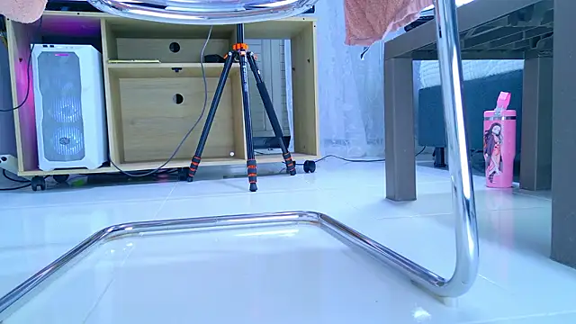 Snapshot of NathaxaLeans chatting on 03.01.26 NathaxaLeans online show from 03.01.26