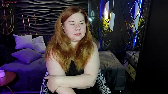 Snapshot of Mrs_Emilia chatting on 12.07.24 Mrs Emilia online show from 12.07.24