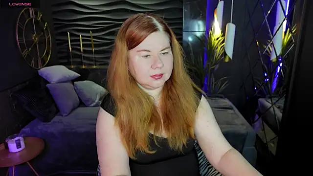 Snapshot of Mrs_Emilia chatting on 12.15.24 Mrs Emilia online show from 12.15.24