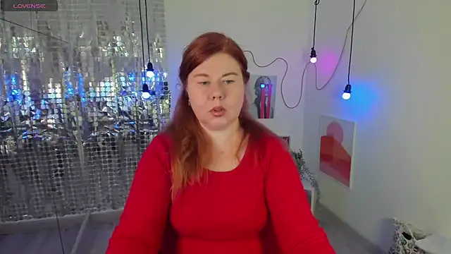 Snapshot of Mrs_Emilia chatting on 12.22.24 Mrs Emilia online show from 12.22.24