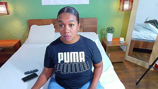 dannaahbrown online show from 10.18.25