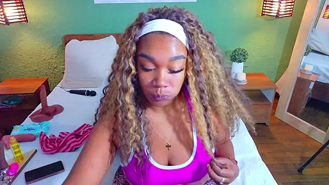 dannaahbrown online show from 04.04.26