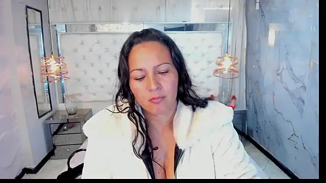 Georgina-Musk online show from 03.18.25