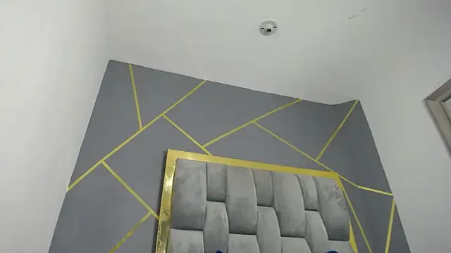 Snapshot of SalommeeT chatting on 03.07.25 SalommeeT online show from 03.07.25