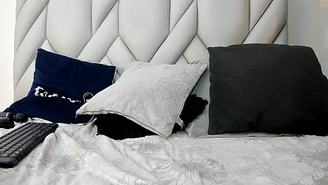 SakuraLee  online show from 03.04.25