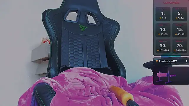 Alice Davidson online show from 03.11.25